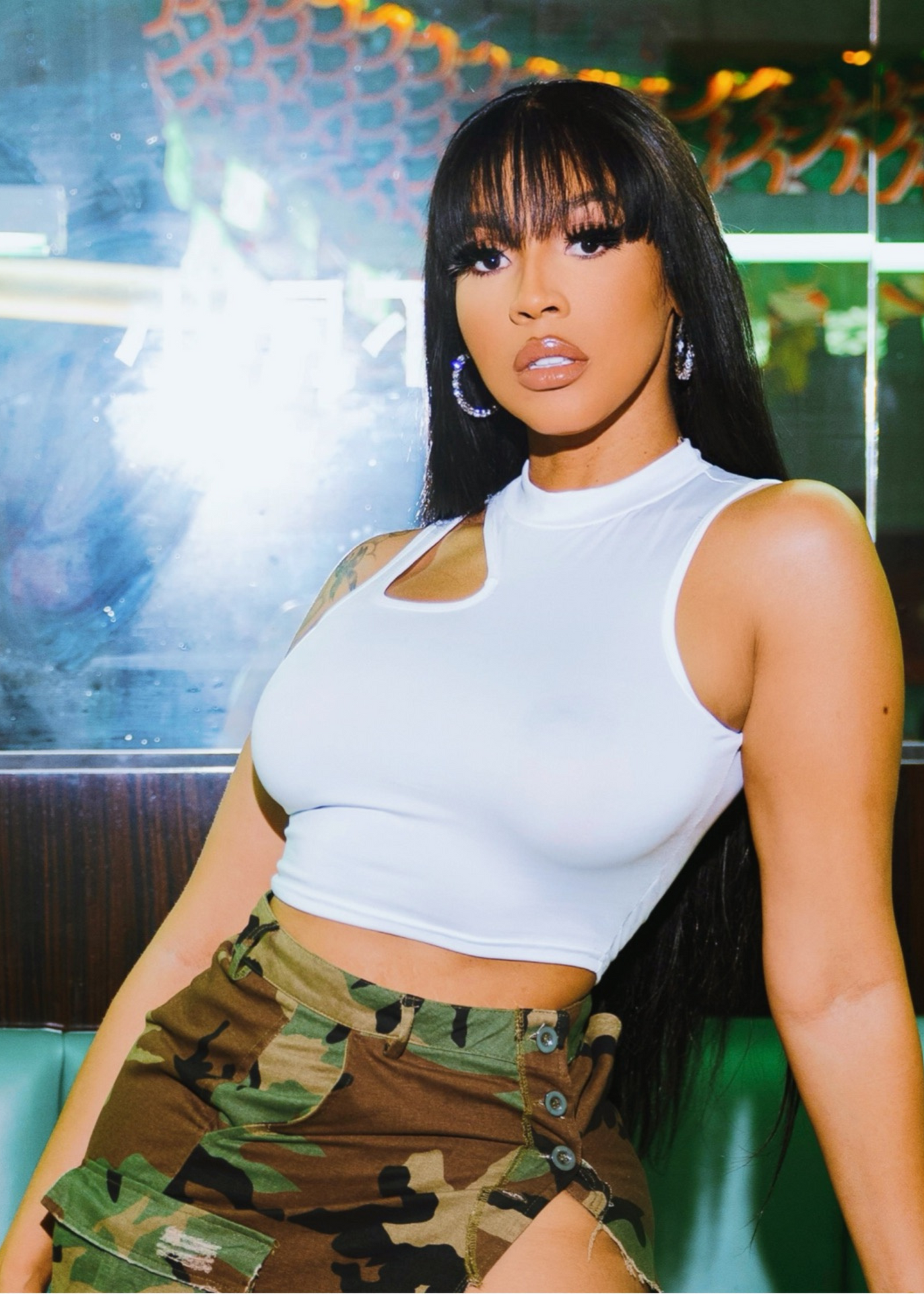 Peekaboo Top