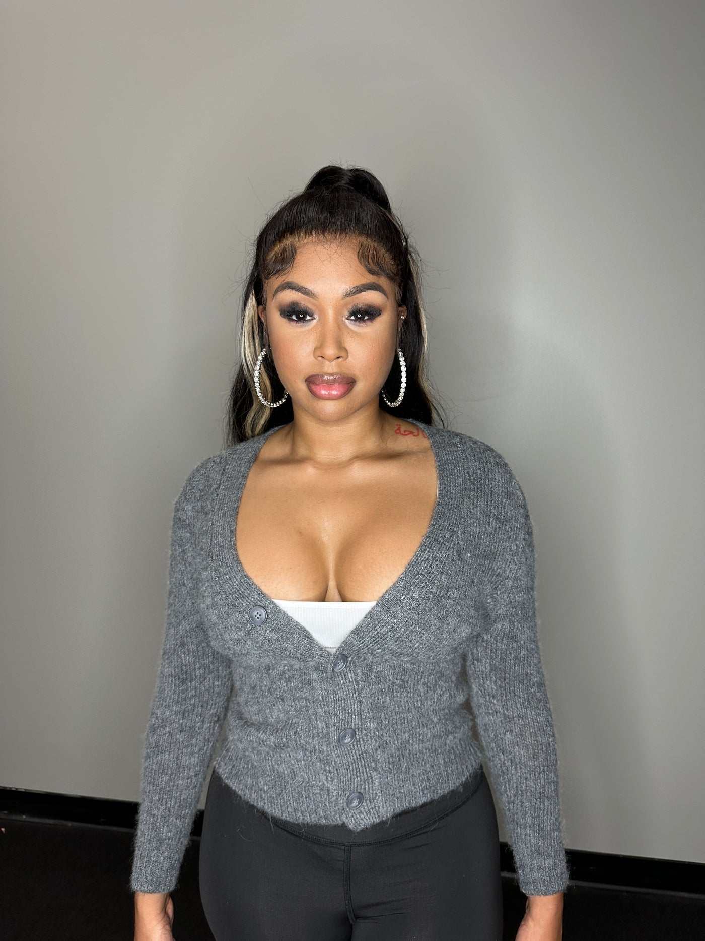 sweater only xs | Sample Sale