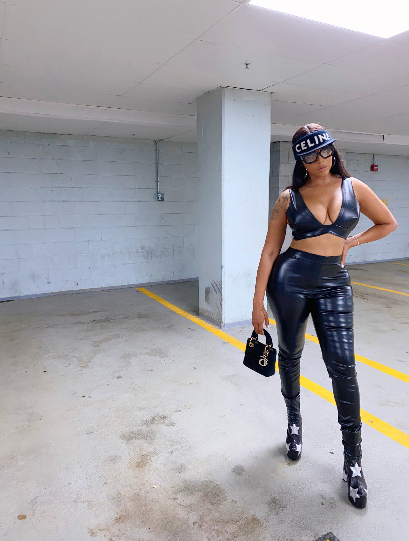 V.I.P Set